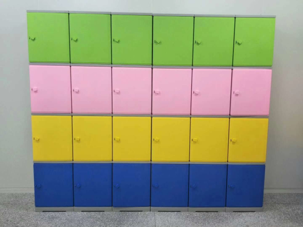 游泳館更衣柜